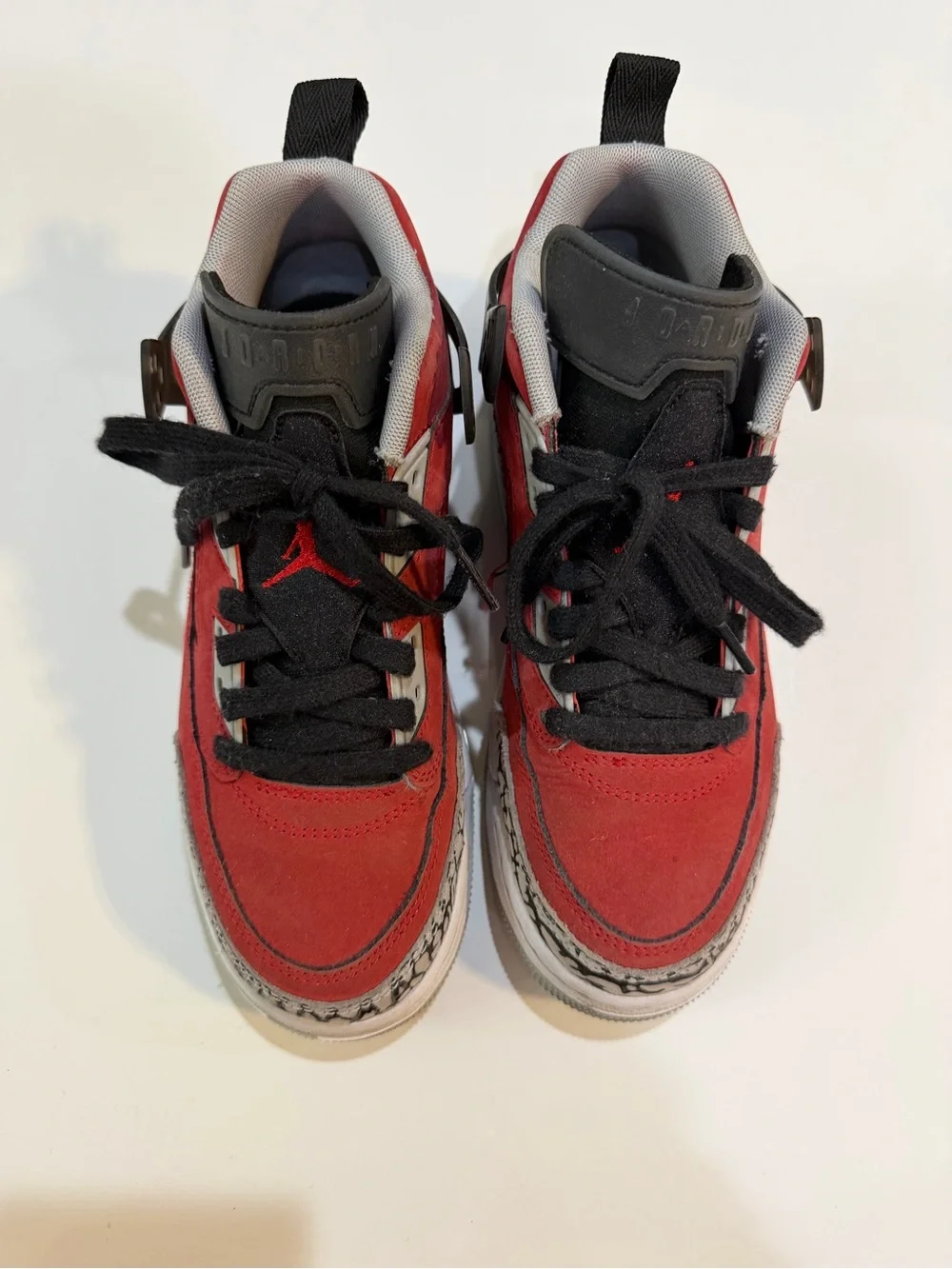 Air Jordan Spizike Low Toro GS Gym Red Sneakers Size 4.5Y